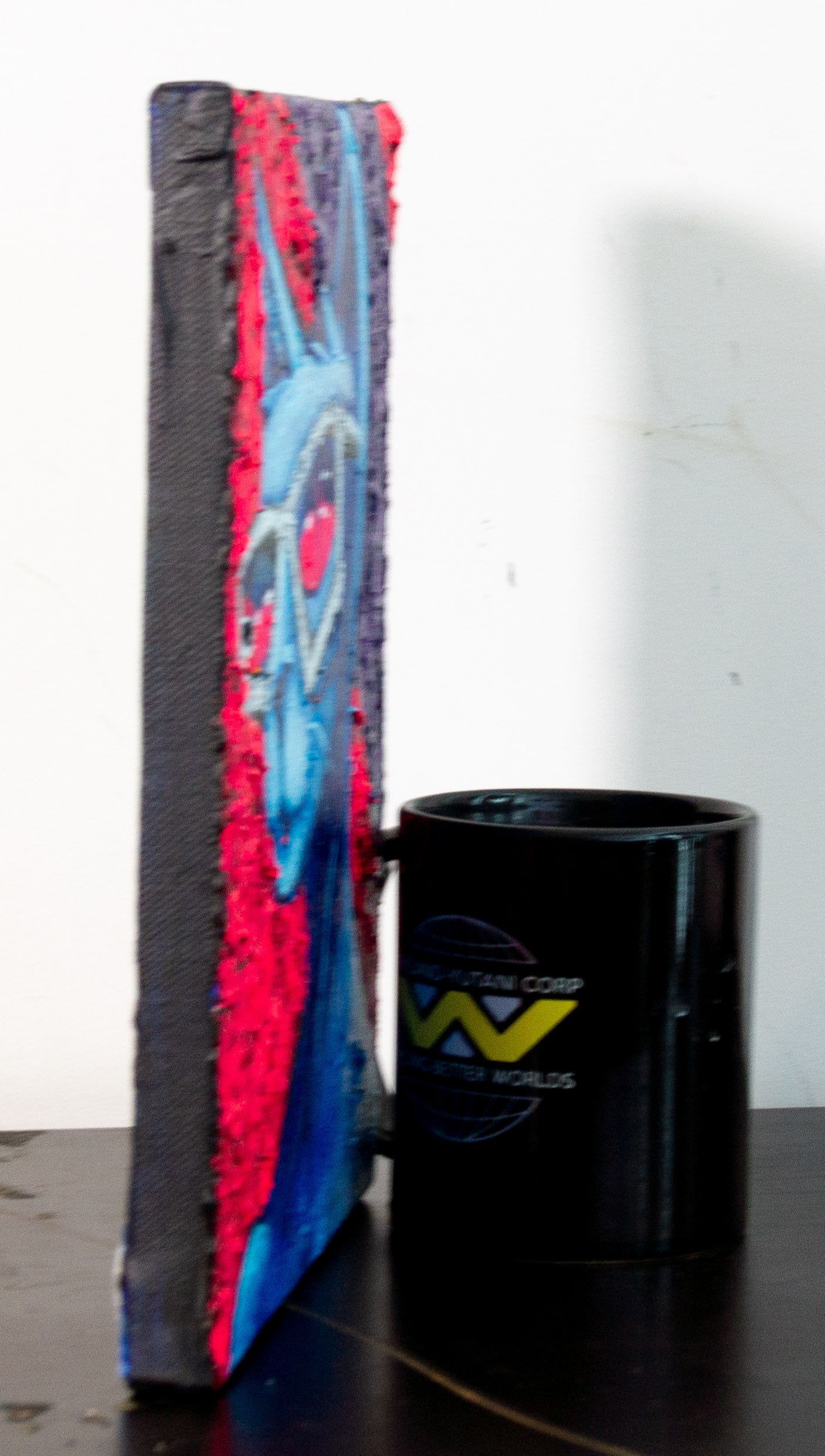 SynthwaveKat side view